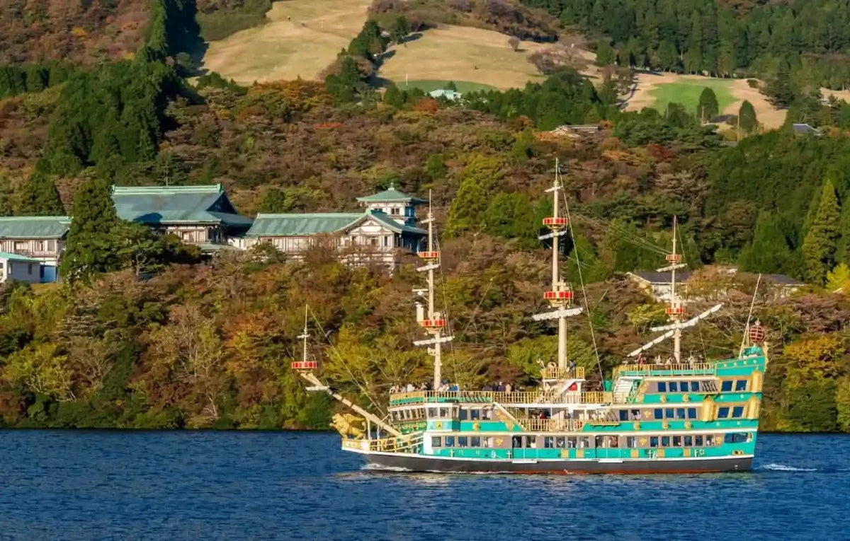 Hakone & Mt Fuji Day Tour: Lake Ashi, Owakudani & Chureito Pagoda from Tokyo