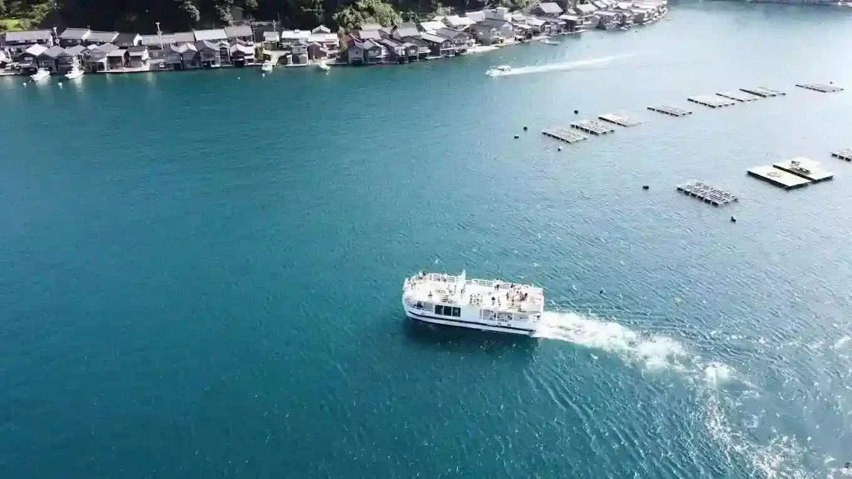 Private Amanohashidate, Ine Funaya & Miyama Tour from Kyoto/Osaka