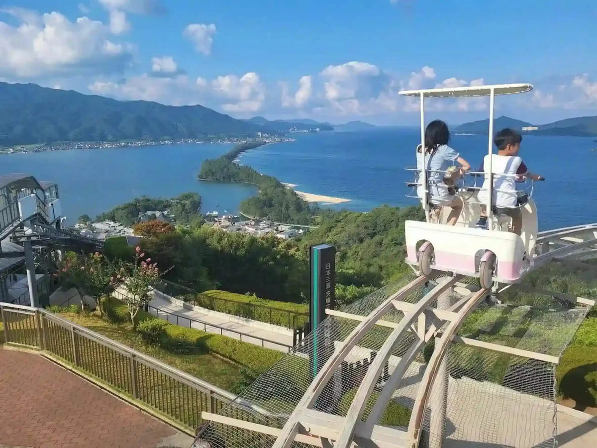 Private Amanohashidate, Ine Funaya & Miyama Tour from Kyoto/Osaka