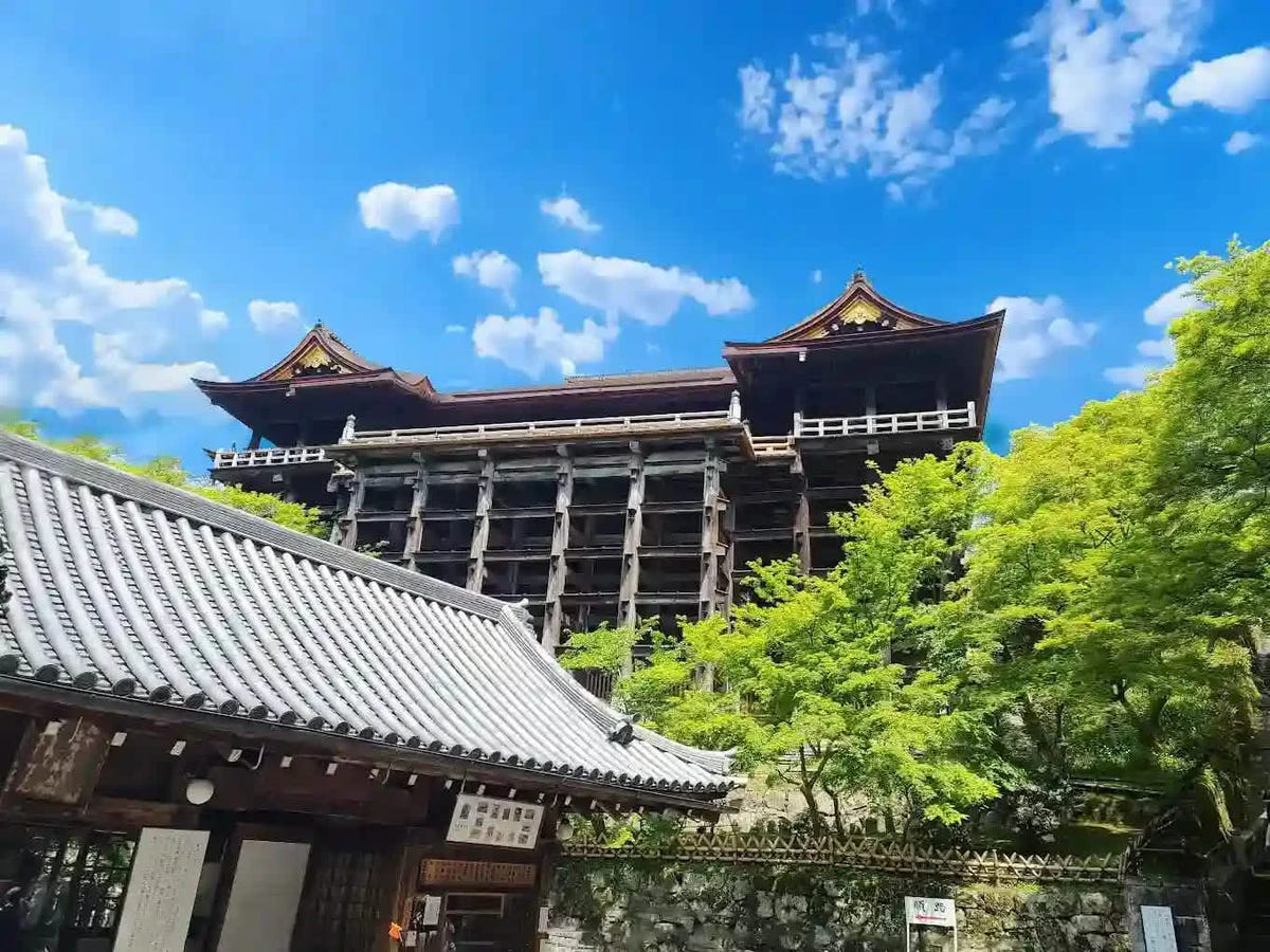 Kinkaku-ji, Kiyomizu-dera, and Byōdō-in from Kyoto/Osaka