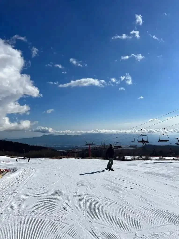 Mt. Fuji Snow Fun Day Tour: Snow Resort Yeti from Tokyo (custom product page)