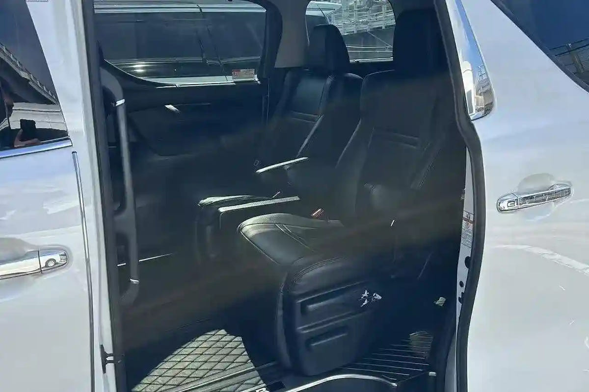 Private Transfer Osaka to Kansai Airport