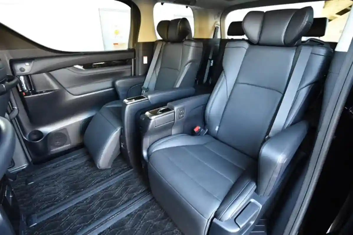 Private Transfer Osaka to Kansai Airport
