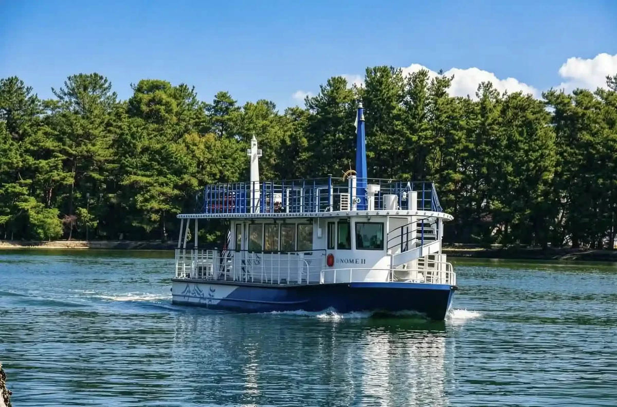 Private Amanohashidate, Ine Funaya & Miyama Tour from Kyoto/Osaka