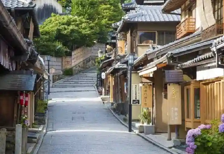 Kinkaku-ji, Kiyomizu-dera, and Byōdō-in from Kyoto/Osaka